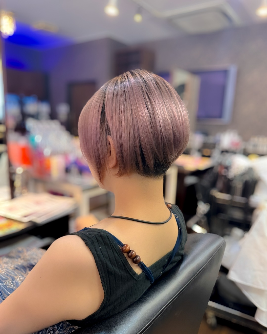 Lazoomeekの小城一介が施術したプレトワ関連のお客様スタイル：彩りを楽しむボブ